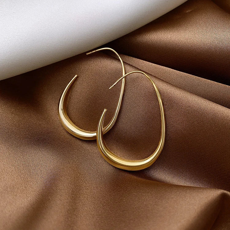 Comfortable Fluid Hoops - Liv-Nora Luxe