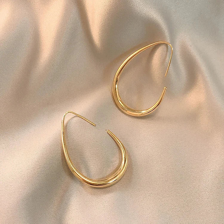 Comfortable Fluid Hoops - Liv-Nora Luxe