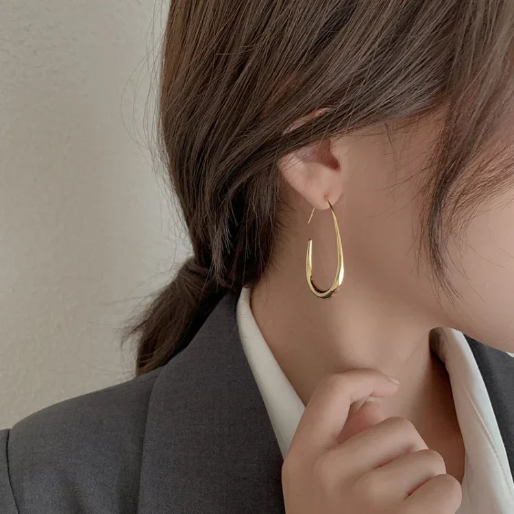 Comfortable Fluid Hoops - Liv-Nora Luxe