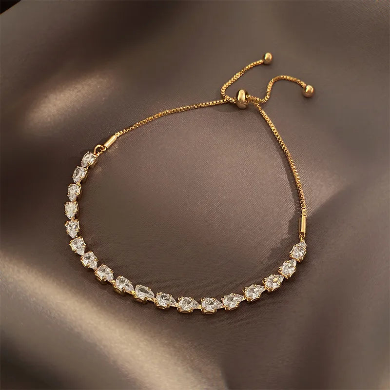 Irish Elegance Gold Bracelet-Nora Luxe