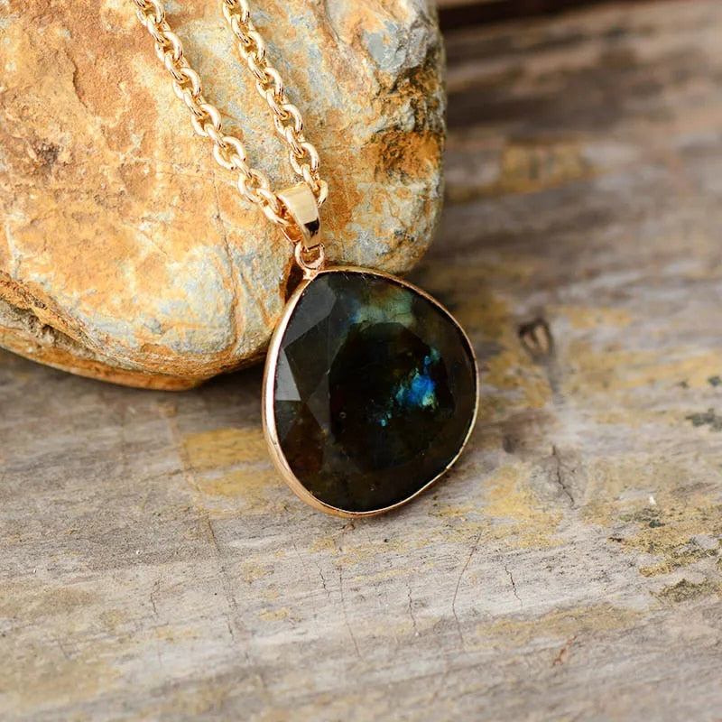 Labradorite Drop Necklace with Gold Plating - Elyria-Nora Luxe