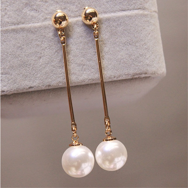 Luxury Hanging Earrings with Pearls - Céline-Nora Luxe