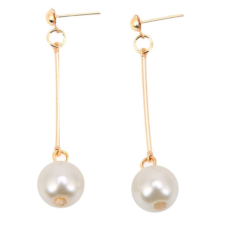 Pearl hoop earrings in Luxury Design - Selena-Nora Luxe