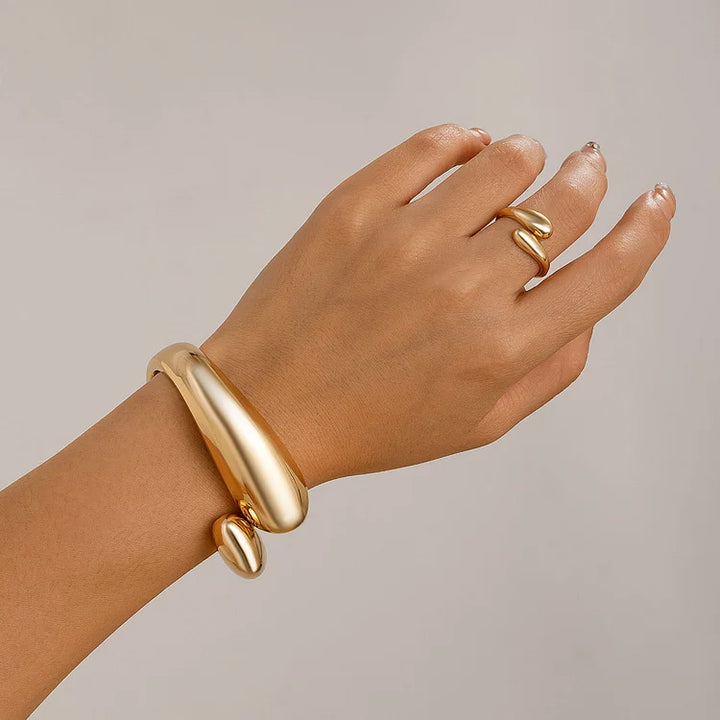 Shiny Cross Bracelet - Celina-Gold-Nora Luxe