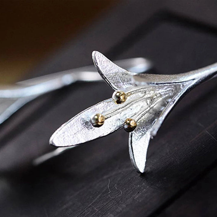 Silver Flower Earrings - Arlena-Nora Luxe