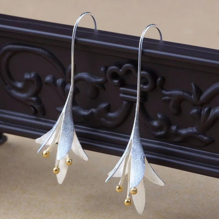 Silver Flower Earrings - Arlena-Nora Luxe
