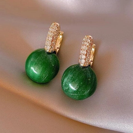 Stylish Green Gold Pearl Earrings - Alina-Nora Luxe