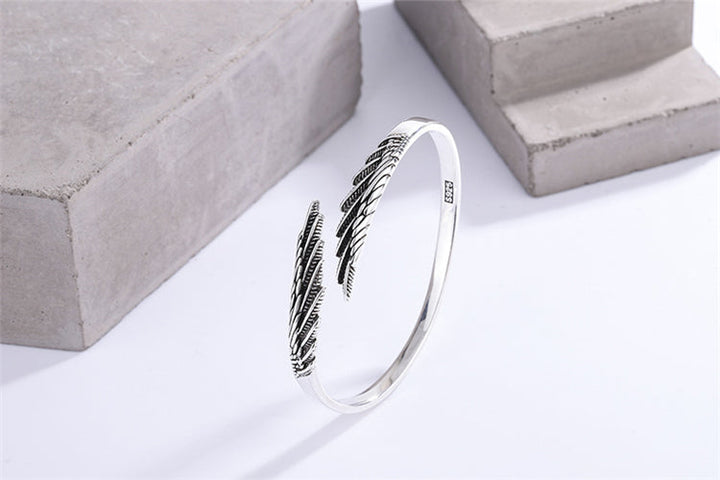 VINTAGE FEATHER BRACELET-Nora Luxe