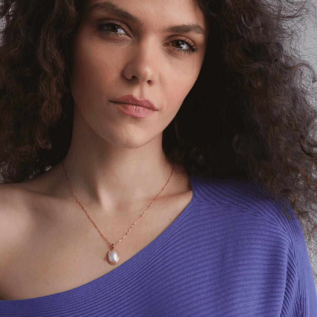 Vintage Golden Pearl Necklace - Lumina-Nora Luxe