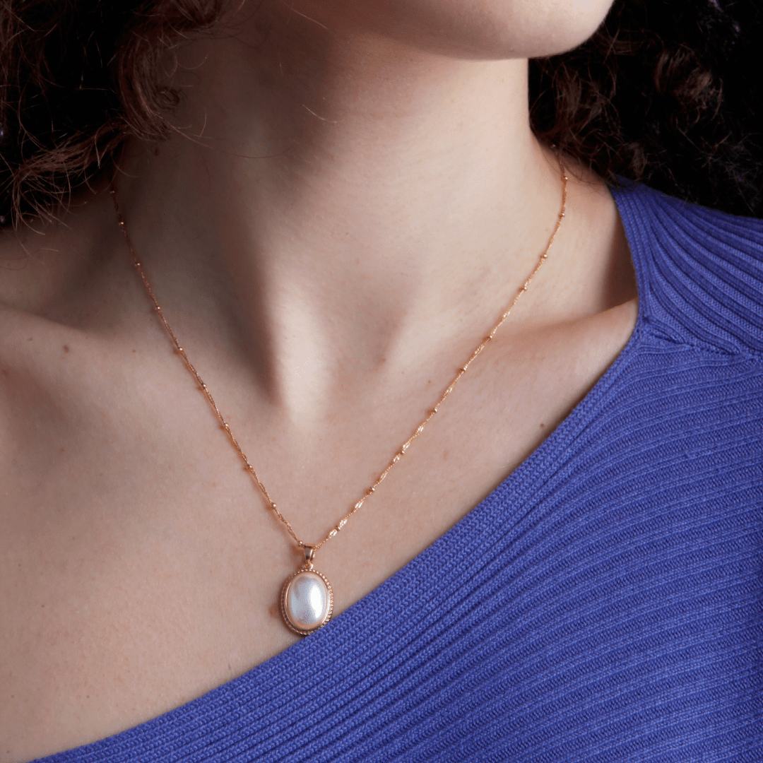 Vintage Golden Pearl Necklace - Lumina-Nora Luxe