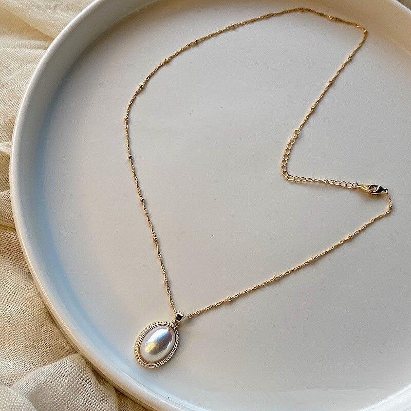 Vintage Golden Pearl Necklace - Lumina-Nora Luxe