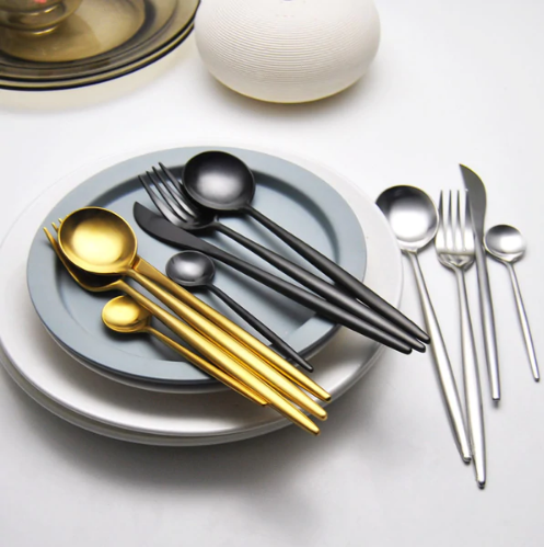 24-Piece Stainless Steel Gold-Silver Luxury Cutlery - RoyalGlow-Black-Nora Luxe