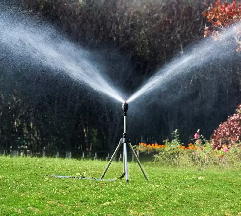 360° Garden Sprinkler - GreenFlow-Nora Luxe