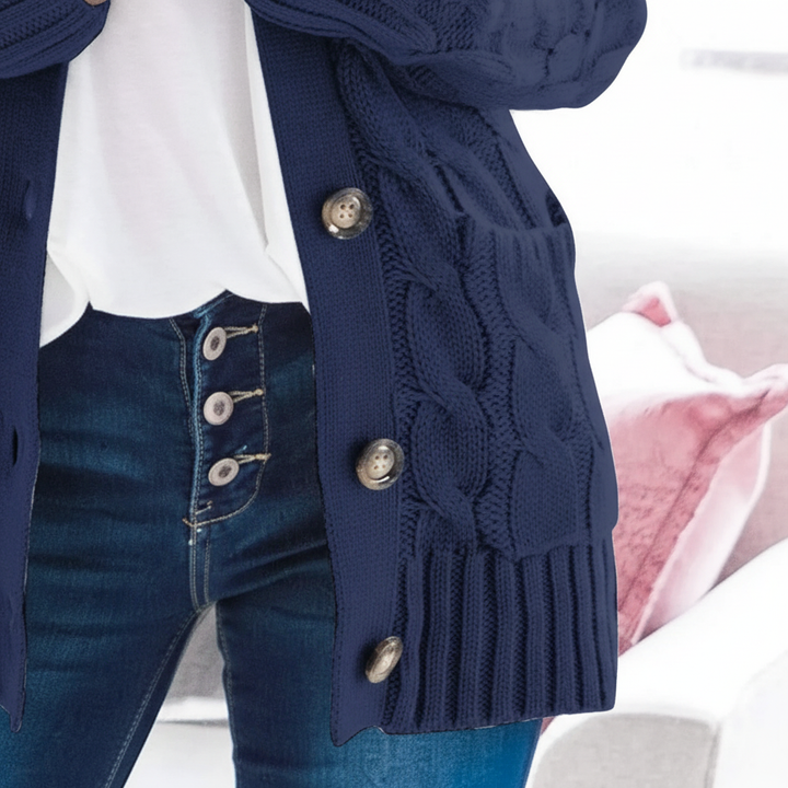 Klassisches Strickjäckchen -  Clara