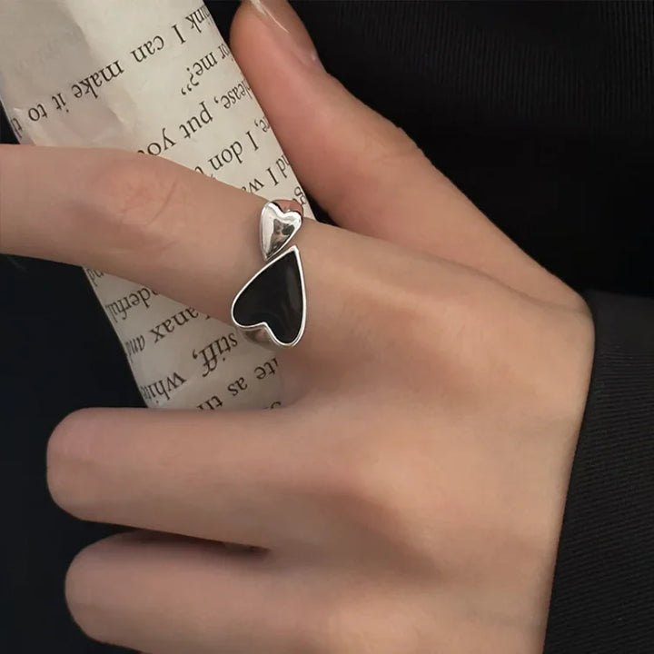 Adjustable Symmetrical Heart Ring - Evelyn-Nora Luxe