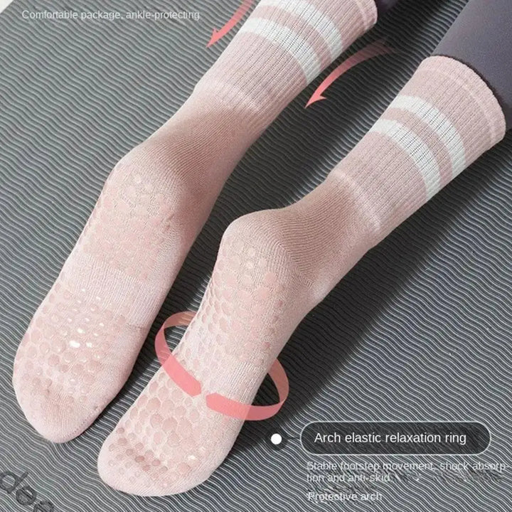 Anti-slip Mid-Tube Sports Socks for Fitness and Yoga - GripFit-Gray-Nora Luxe