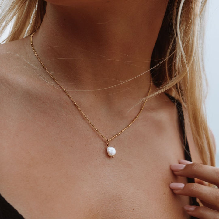 Baroque Pearl Pendant Necklace - Anisa-Gold-Nora Luxe
