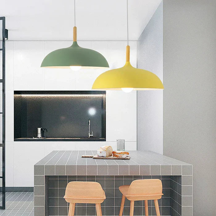 Ceiling lamp in Scandinavian Oak - ScandiLuxe-Black-Warm White-Ø 13.78 in × H 9.06 in-Nora Luxe