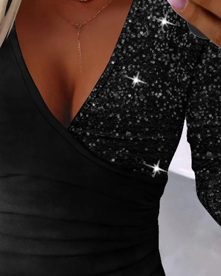 Chic Laptop Cover with Sequins and Ruffles - Sabrina-Red-S-Nora Luxe