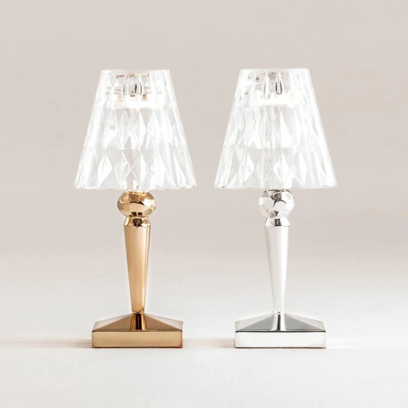 Chic Table Lamp with Crystal Design - CrystalLuxe-Transparent-Nora Luxe