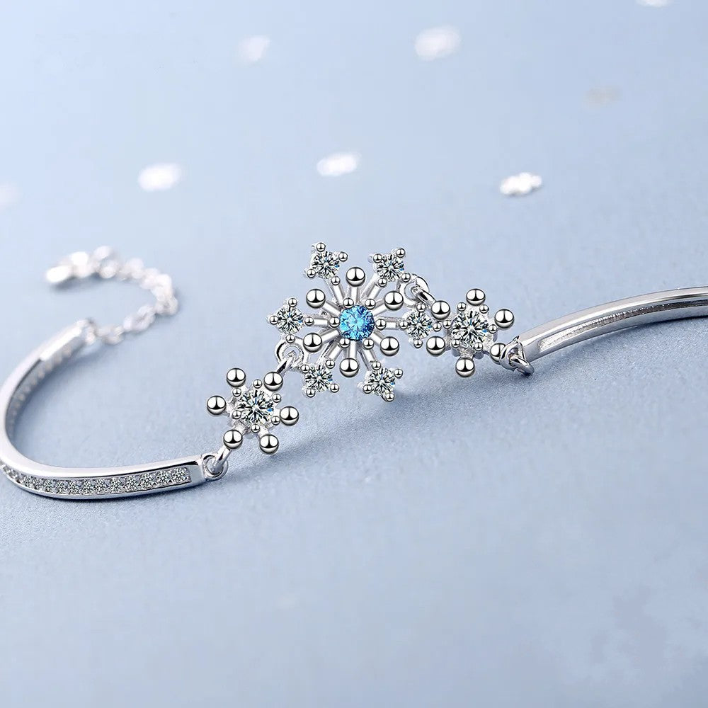 Christmas Snowflake Cubic Zirconia Bracelet-Nora Luxe