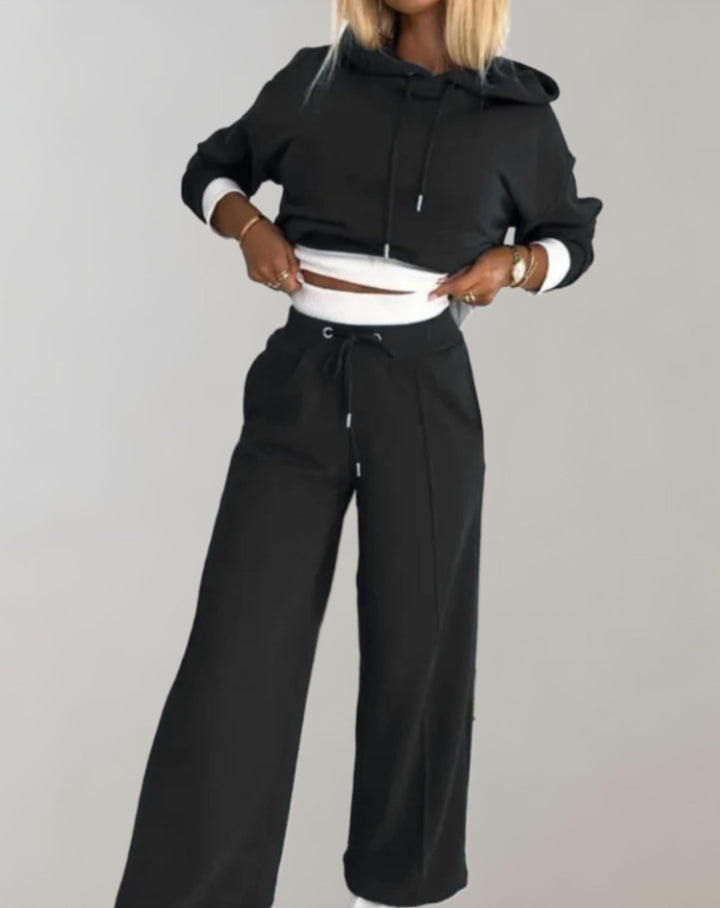 Cléo - Comfy Two-piece Set with Hoodie and Wide Trousers-Black-S-Nora Luxe