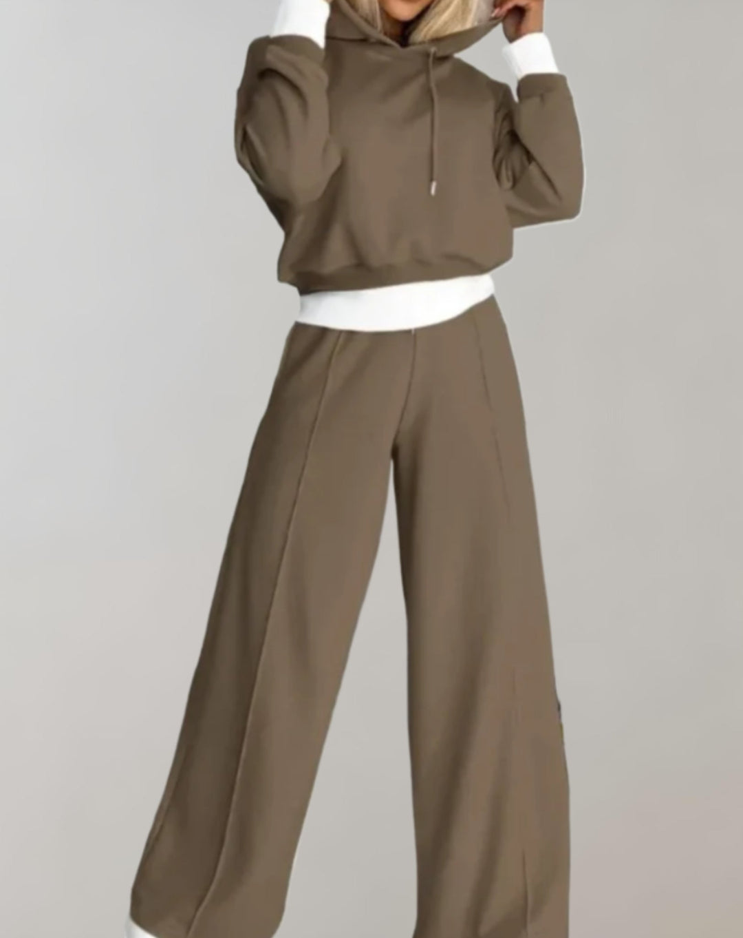 Cléo - Comfy Two-piece Set with Hoodie and Wide Trousers-Brown-S-Nora Luxe