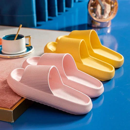 Comfortable Cushioned Slippers - Nora-Black-4/4.5-The Livary