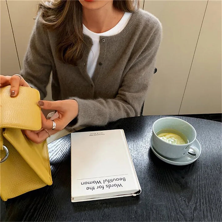 Comfortable Knitted Cardigan with Buttons - Isla-Black-One size-Nora Luxe