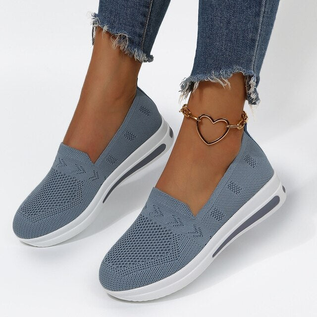 ComfortMax Plus Women's Sneakers | Breathable Orthopedic Design-Light blue-4-Nora Luxe