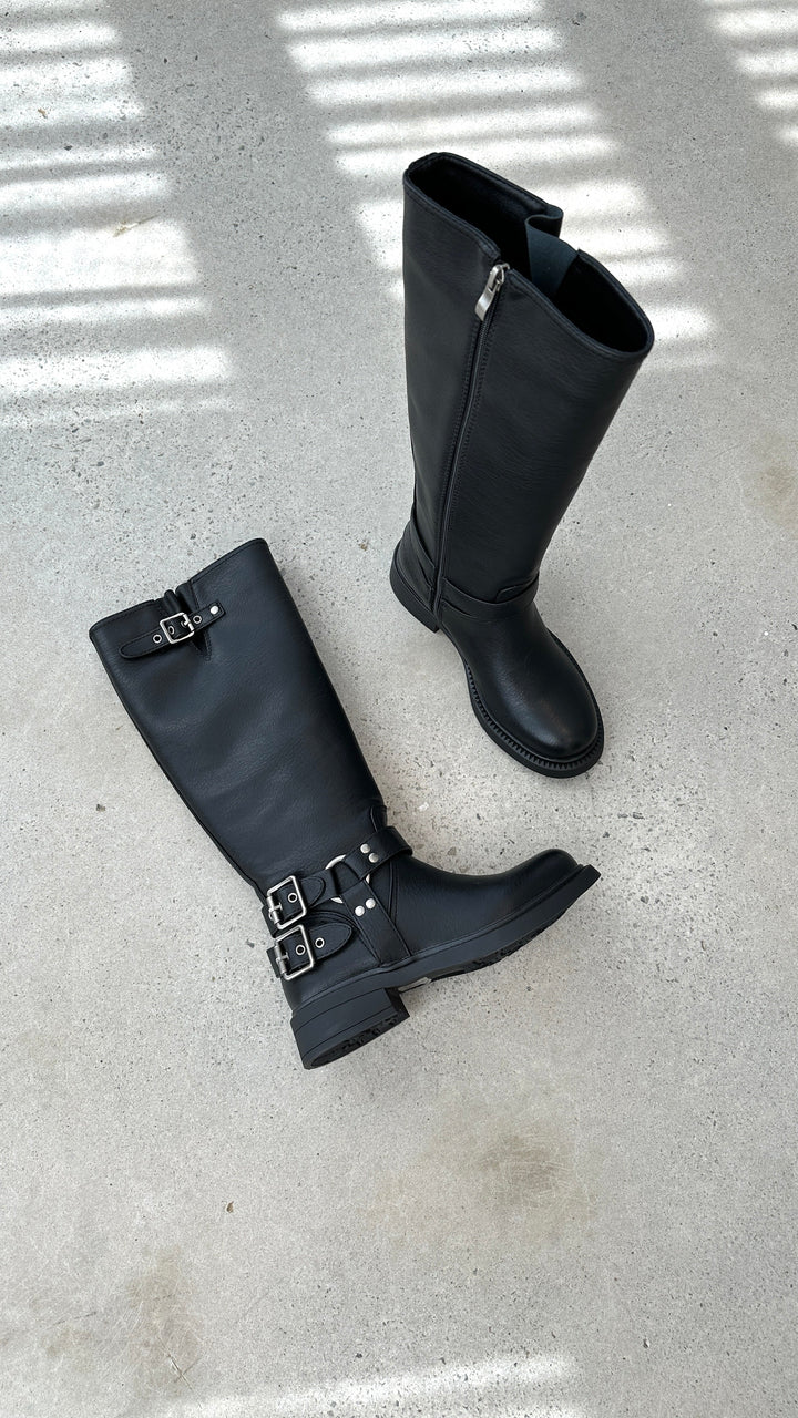 Cool Black Combat Boots - Aris-3-Nora Luxe