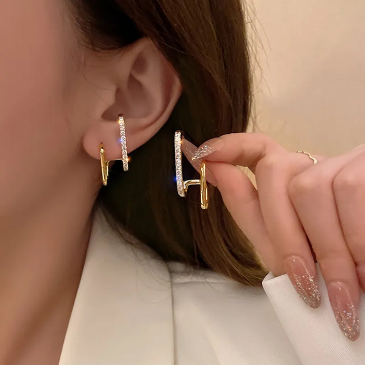 Crystal Claw Stud Earrings | Elegant and Stylish-GOLD-Nora Luxe