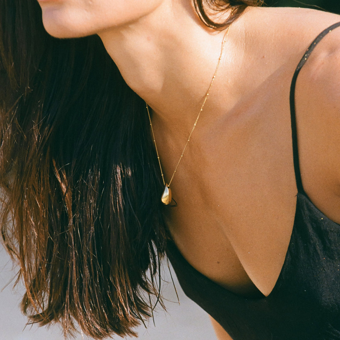 Droplet Necklace - Elara-Nora Luxe