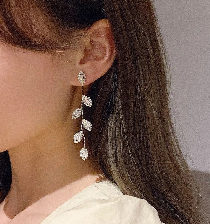 Elegant Long Earrings With Delicate Golden Leaves-Nora Luxe