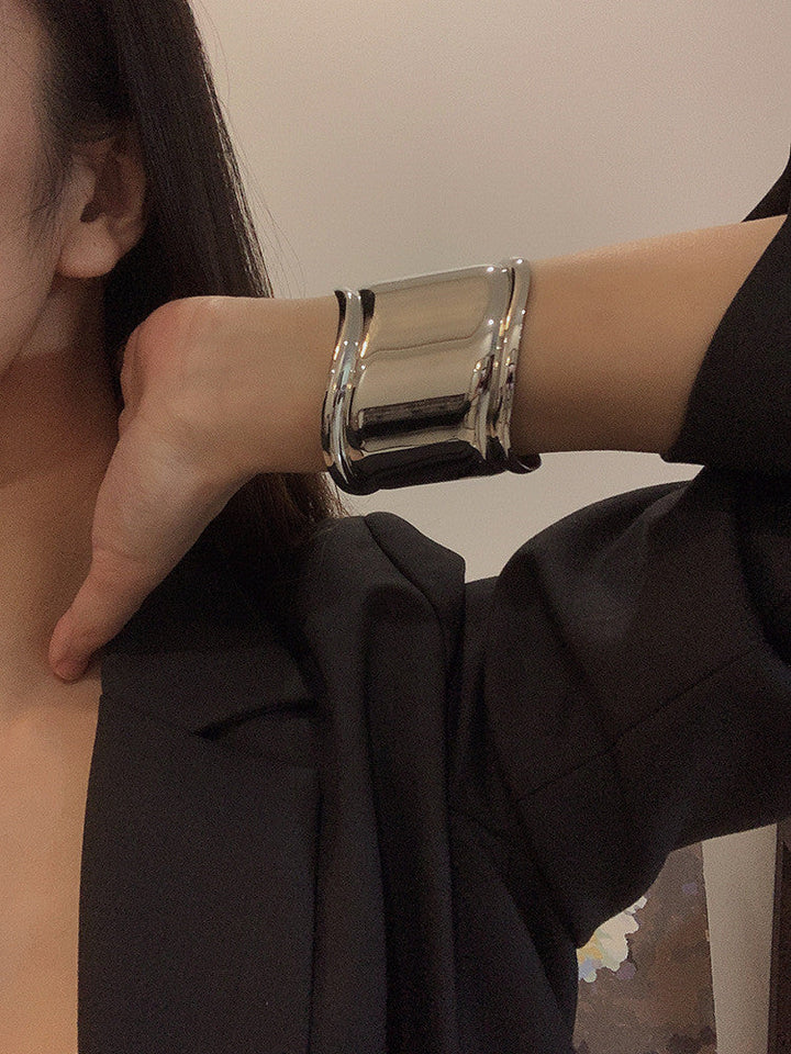 Elegant Wave Bracelet in Sterling Silver-Gold-Nora Luxe