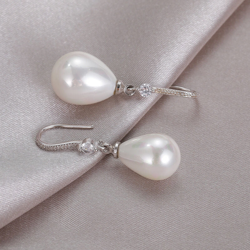 Elegant White Oval Pearl Earrings-Nora Luxe