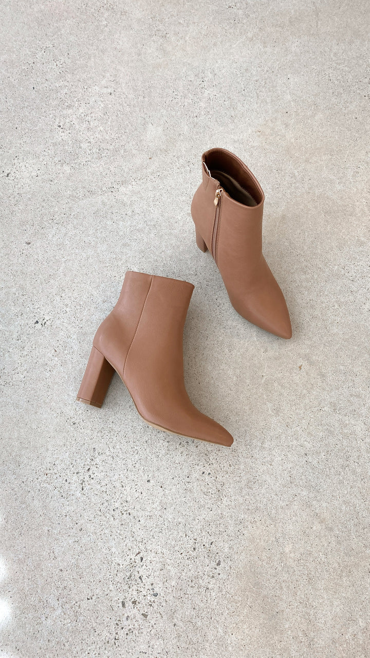 Fashionable Casual Ankle Boots - Elonette-Brown-3-Nora Luxe