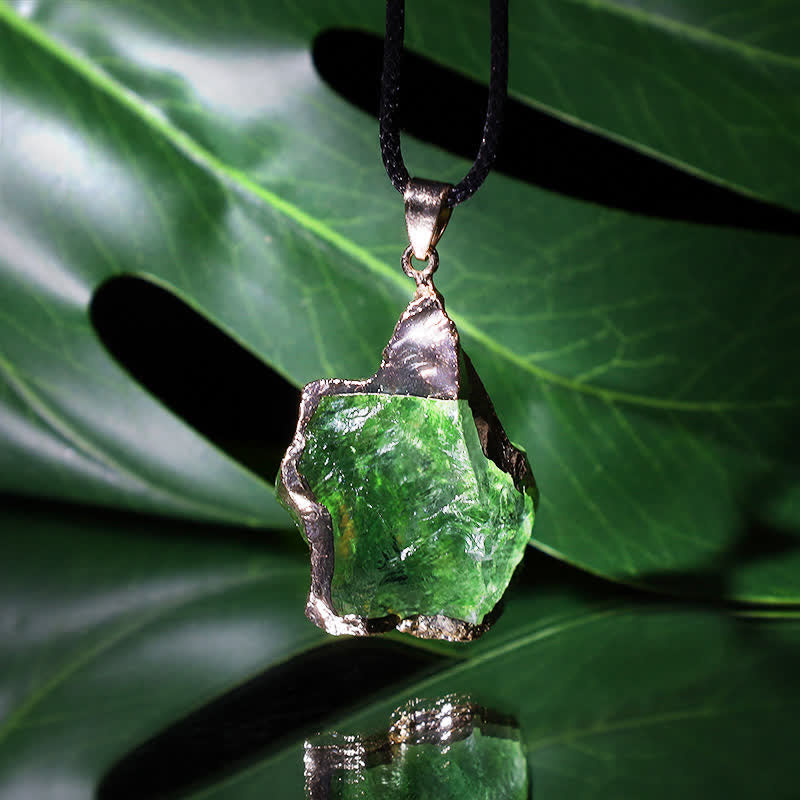 Fine Natural Moldavite Necklace - Lyra-Nora Luxe