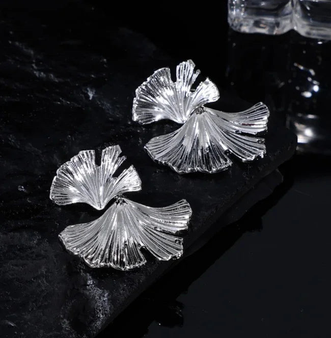 Flower Earrings in Gold and Silver - Liora-Silver-Nora Luxe
