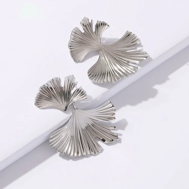 Flower Earrings in Gold and Silver - Liora-Silver-Nora Luxe