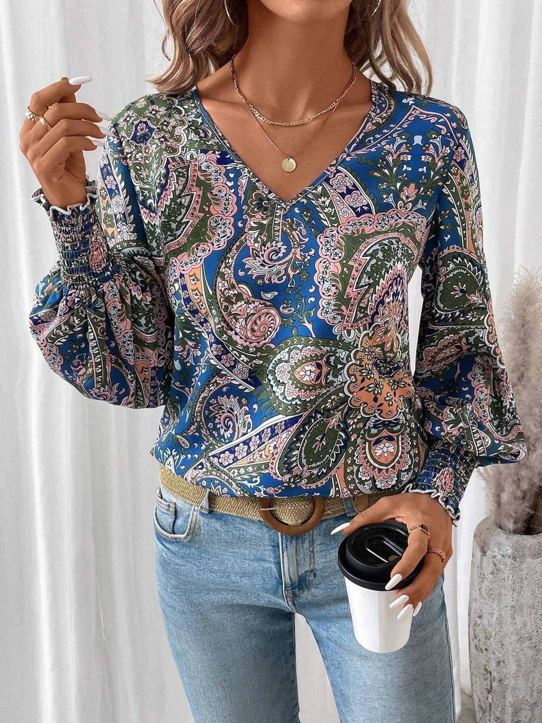 Flower print women's blouse with V-neck & lantern sleeves – Malina-S-Nora Luxe