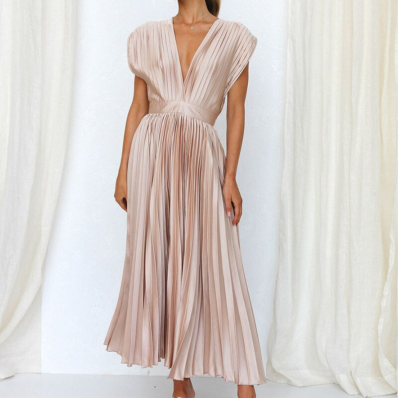 Flowing maxi dress with pleats and a V-neck – Noelle-Pink-S-Nora Luxe