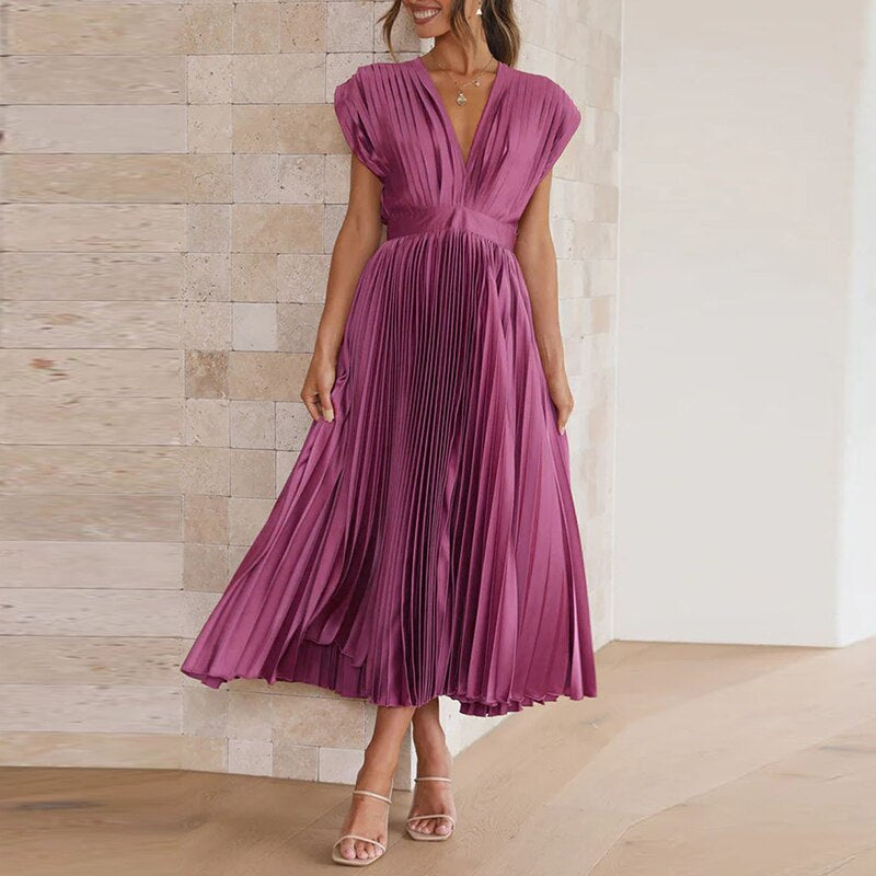 Flowing maxi dress with pleats and a V-neck – Noelle-Purple-S-Nora Luxe