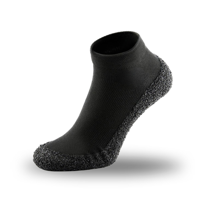 Freedom and Comfort at Your Feet - FreeStep™-Black-2.5-Nora Luxe