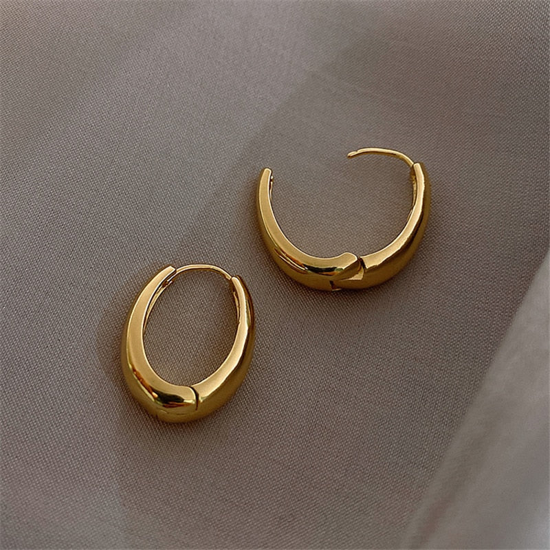 Gold Classic Hoop Earrings | Timeless Elegance-Nora Luxe