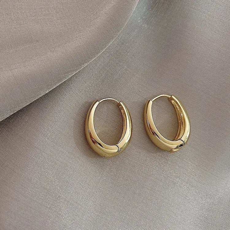Gold Hoop Earrings - Elisa-Nora Luxe