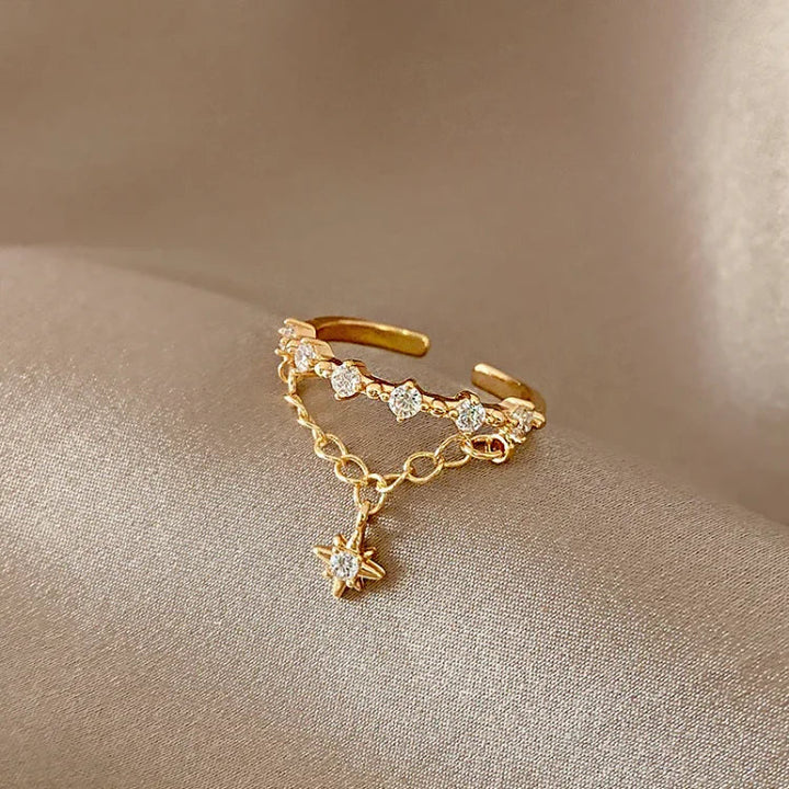 Golden Hexagram Chain Ring - Lyra-Nora Luxe