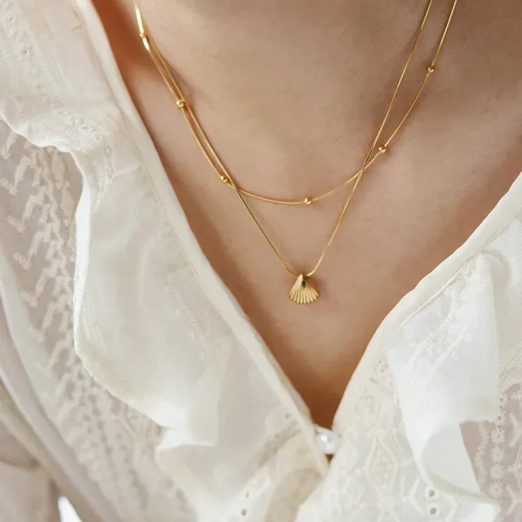Golden Scallop Flower Necklace - Lilac-Nora Luxe