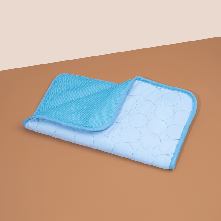 Innovative Cooling Mat for Dogs (4x Cooling Power) - ChillComfort-Light blue-XS-Nora Luxe