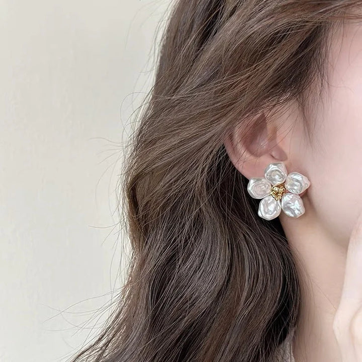 Irregular Pearl Petal Earrings - Celine-Nora Luxe